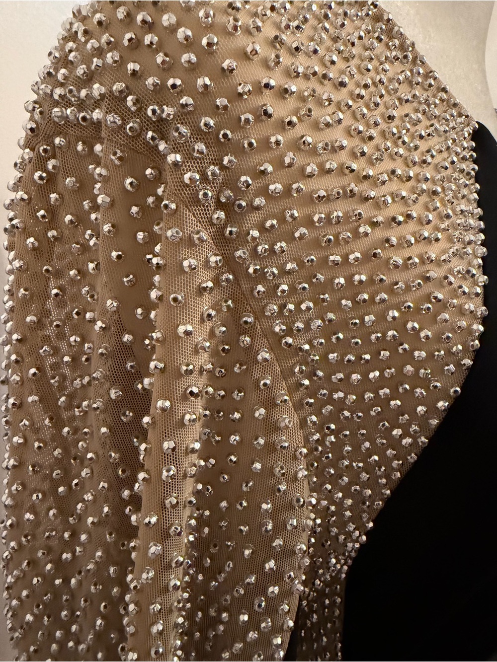XSCAPE Madison Caviar Beaded Panel Jersey Gown Black Cream Long Sleeve Size 12 - Picture 9 of 16